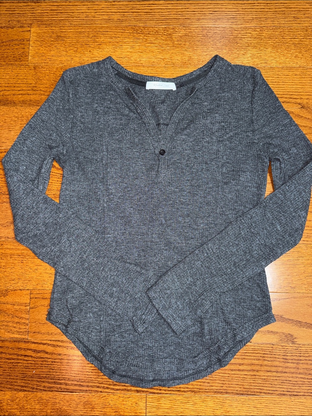 Medium Mustard Seed Long-Sleeve Heathered Henley Top - Gray